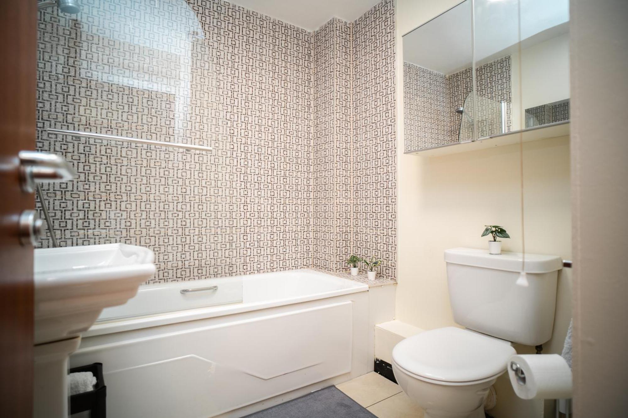Central Duplex Apartment In Belfast City Centre Dış mekan fotoğraf